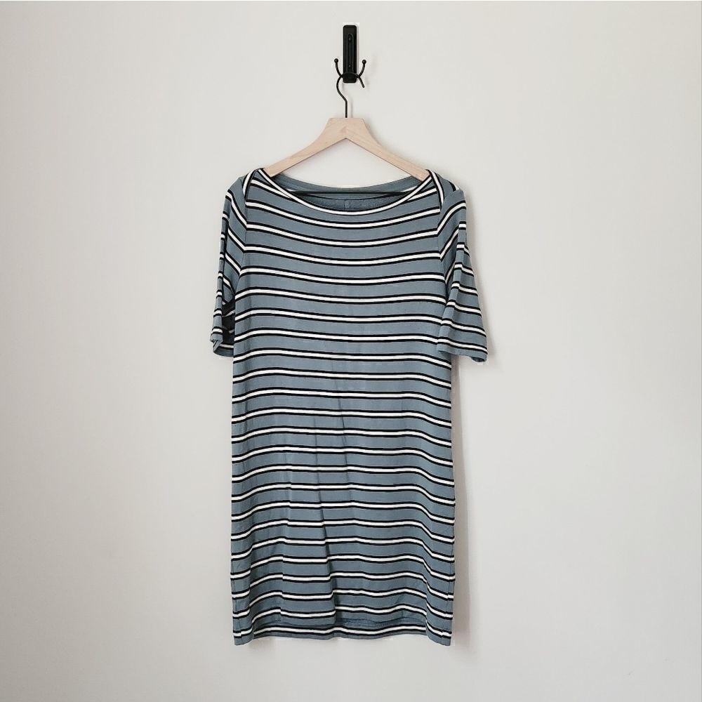 Lou & Grey Striped Short Sleeve Knee Length Dress in Blue Size Medium